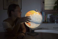 Waypoint Amazing Earth 2in1 Globe Illuminated In Use 2